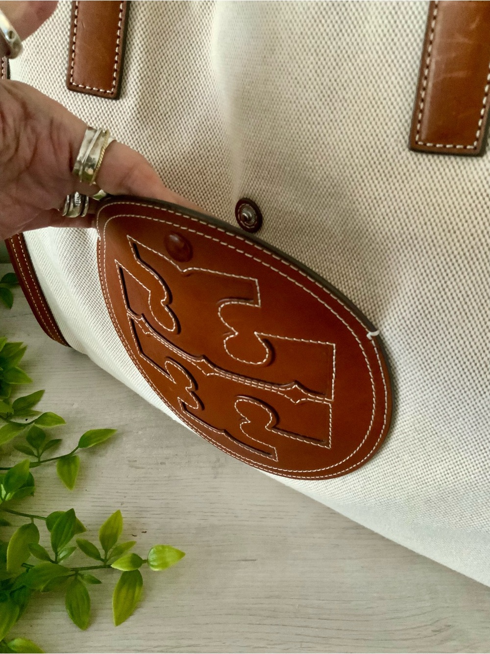TORY BURCH ELLA CANVAS & LEATHER TOTE BAG EXC CONDITION - Picture 6 of 16